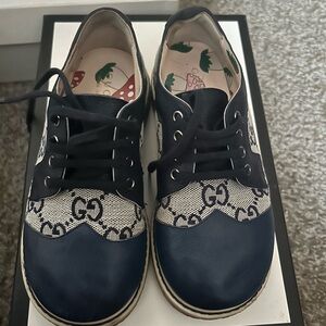 Gucci Blue and Cream Dress Shoes